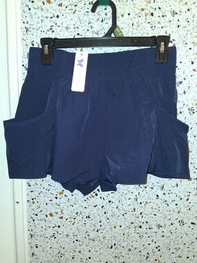 Darong Women’s Navy Athletic Shorts with Elastic Waist and Side Pockets